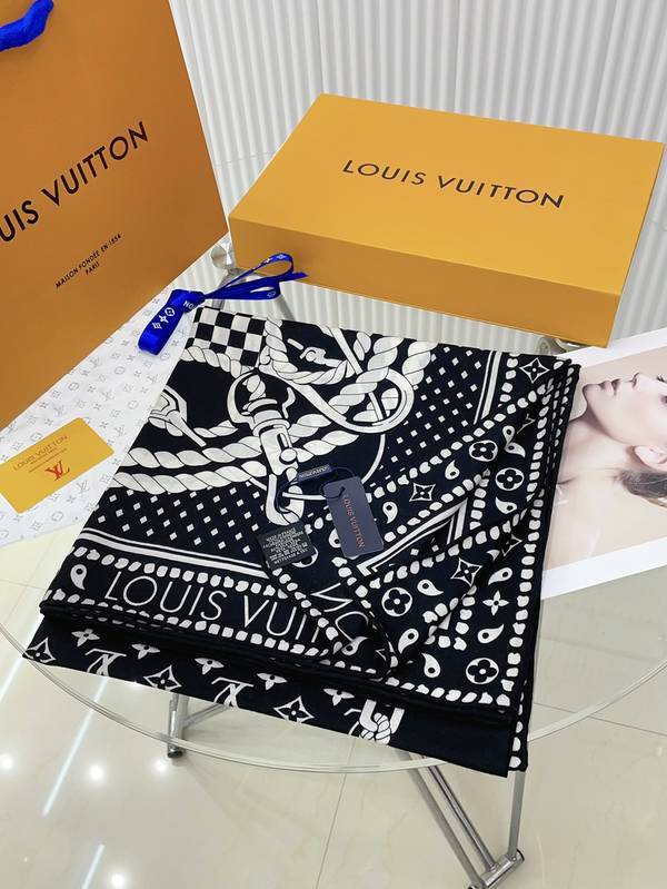 Louis Vuitton Scarf LVC00546